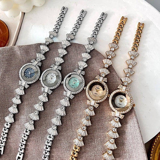 The Minimalist Alloy Women's Watch - Casual Quartz