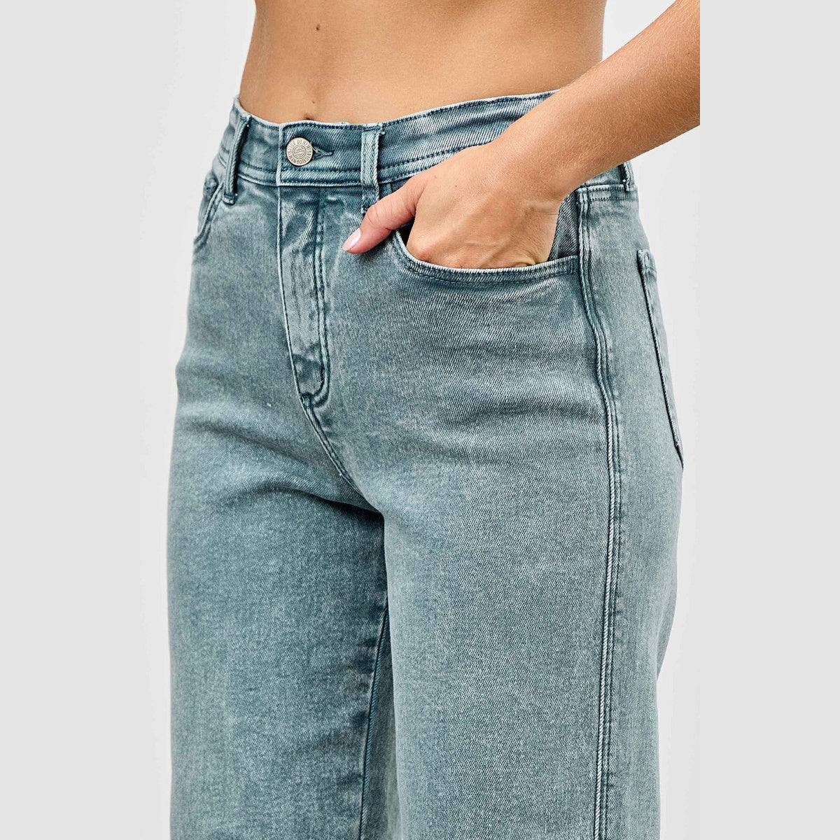 High-Rise Slim Wide-Leg Jeans in blue, front pocket detail