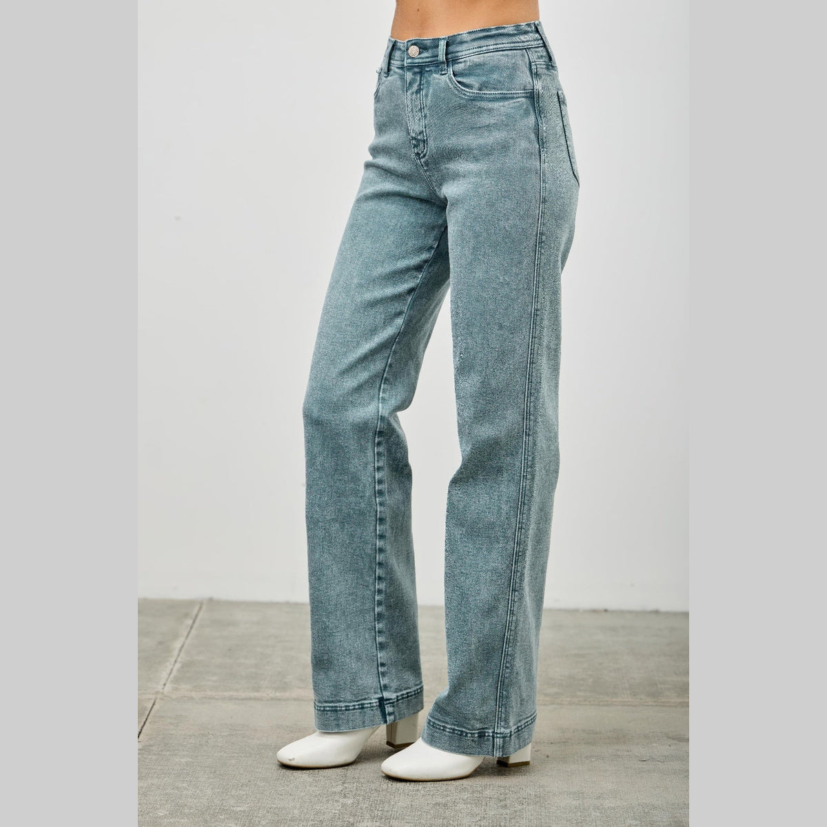High-Rise Slim Wide-Leg Jeans in blue, side view