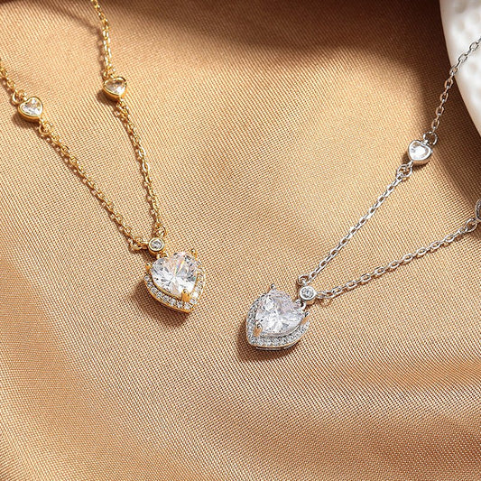 Light Luxury Minority High Sense Fashion Necklace Temperament Clavicle Chain Gift – Minimal Elegance | The Simple Co – Necklaces (Minimalist / Statement / Unis, minimalist style, quiet luxury aesthetic, modern essential – The Simple Co.