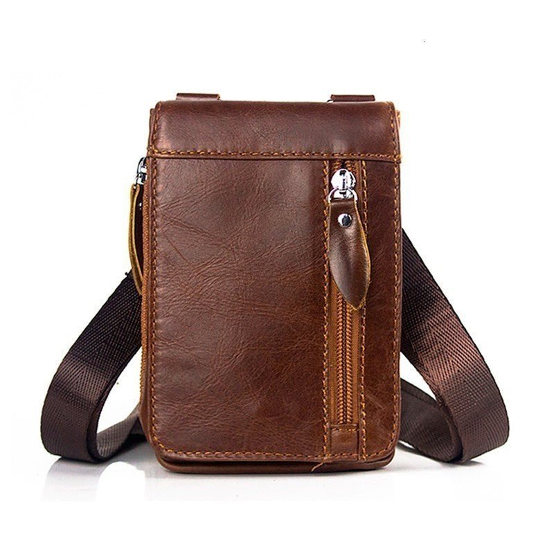 Men wear small belt bag – Minimal Elegance | The Simple Co – Practical cottage, minimalist style, quiet luxury aesthetic, modern essential – The Simple Co.