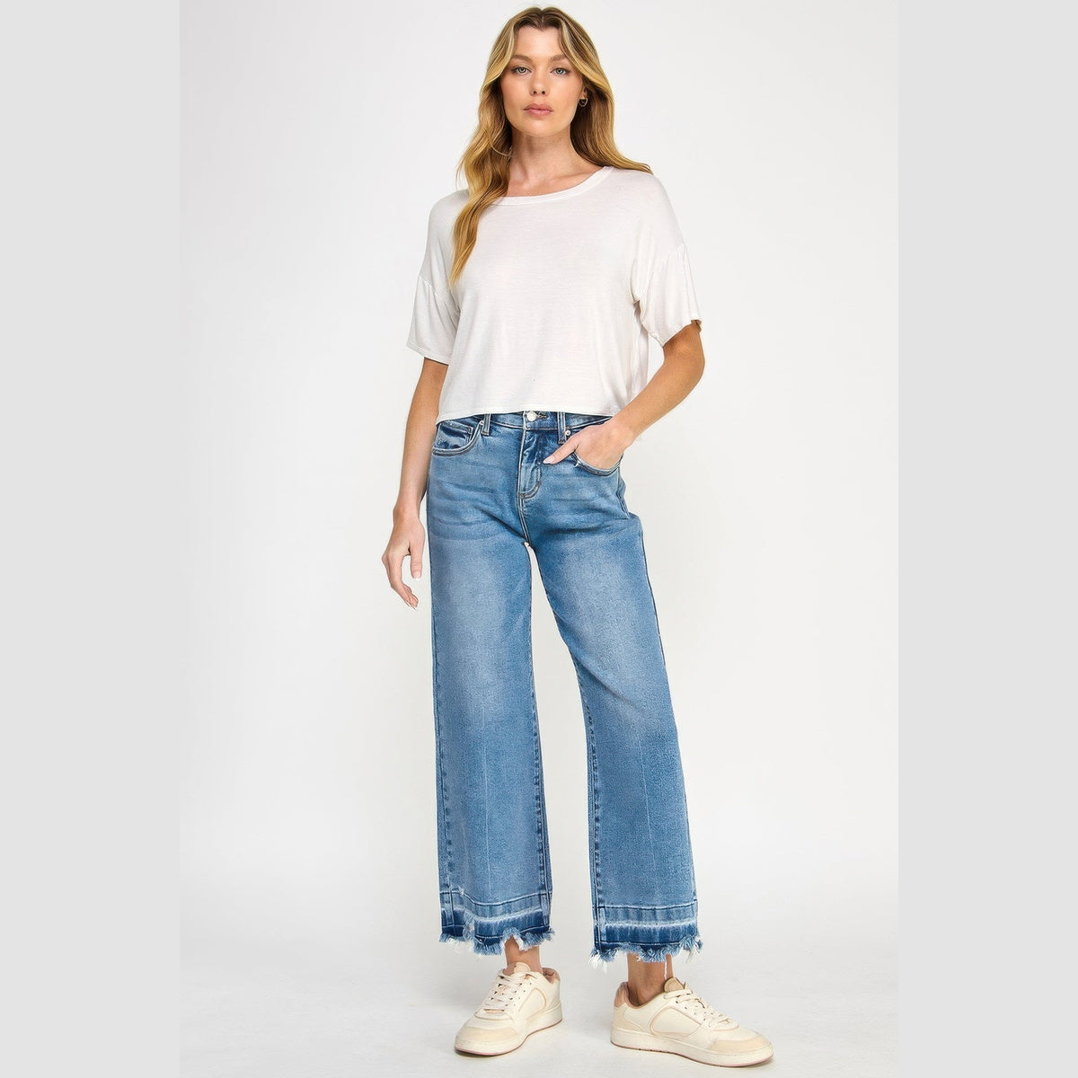 Tummy-Control Cropped Wide-Leg Jeans in blue, full outfit