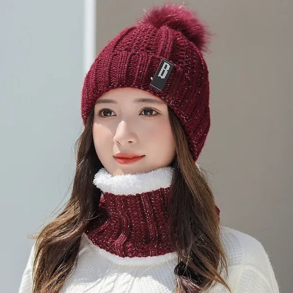 Women's Minimal Winter Beanie Scarf Set