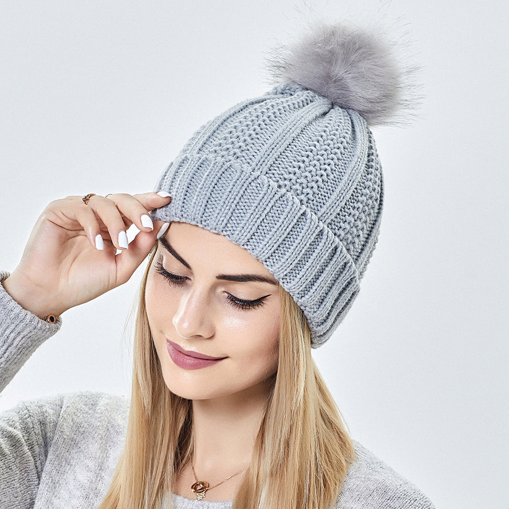Women's Minimal Satin-Lined Beanie