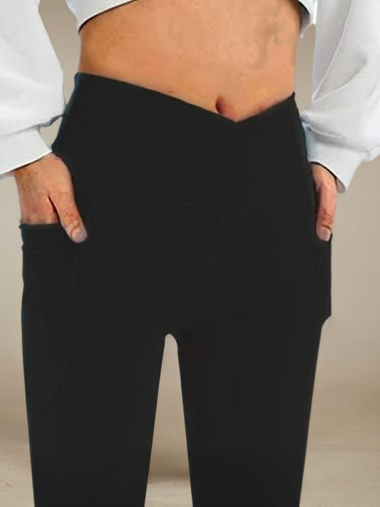 Athletic Yoga Pants – Minimal Elegance | The Simple Co – Practical cottage, minimalist style, quiet luxury aesthetic, modern essential – The Simple Co.