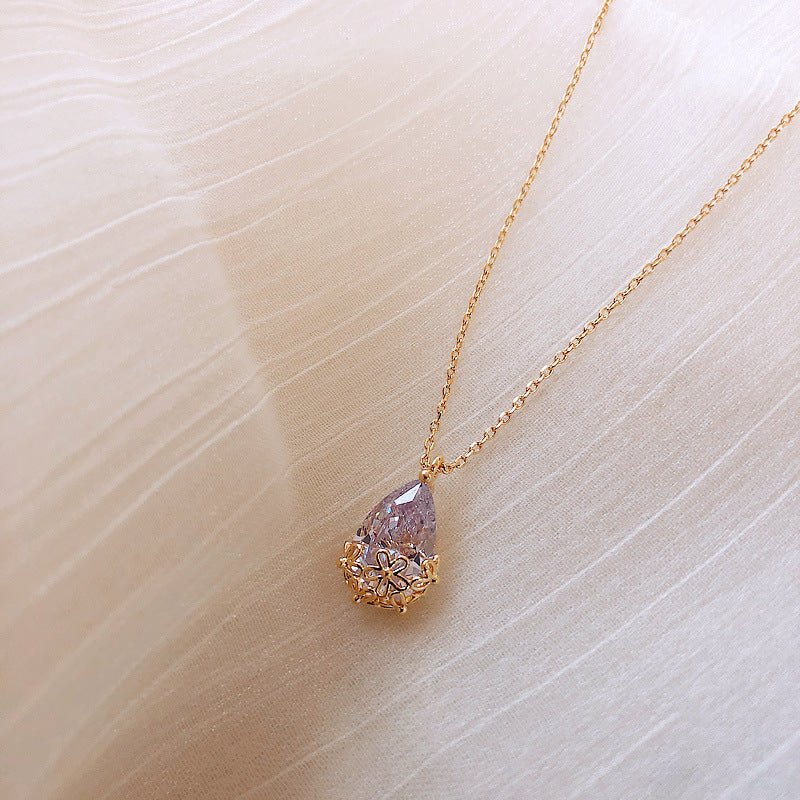 Crystal Water Drop Pendant Necklace – Minimal Elegance | The Simple Co – Practical cottage, minimalist style, quiet luxury aesthetic, modern essential – The Simple Co.
