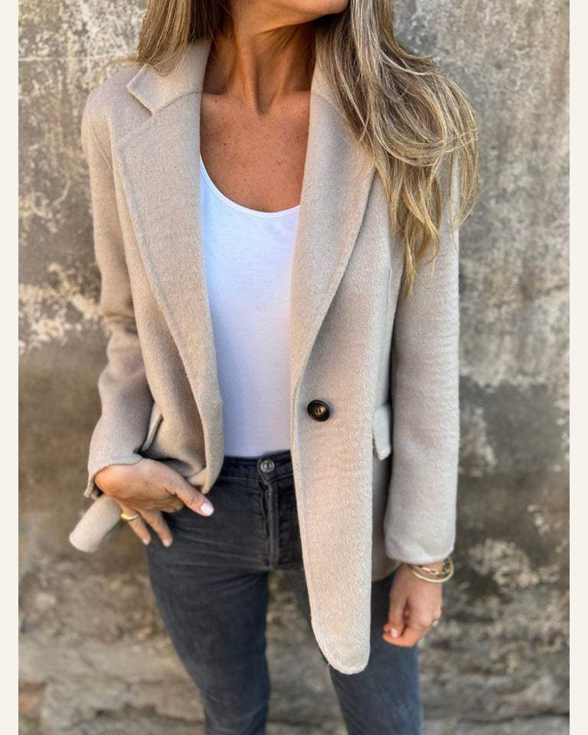 Button-Front Cropped Lapel Blazer — Apricot
