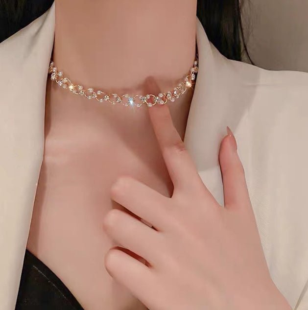 Fashion Necklace Elegant Pendant Jewelry – Minimal Elegance | The Simple Co – Practical cottage, minimalist style, quiet luxury aesthetic, modern essential – The Simple Co.