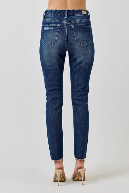High-Rise Button-Fly Skinny Jeans – Jeans, minimalist style, quiet luxury aesthetic, modern essential – The Simple Co.