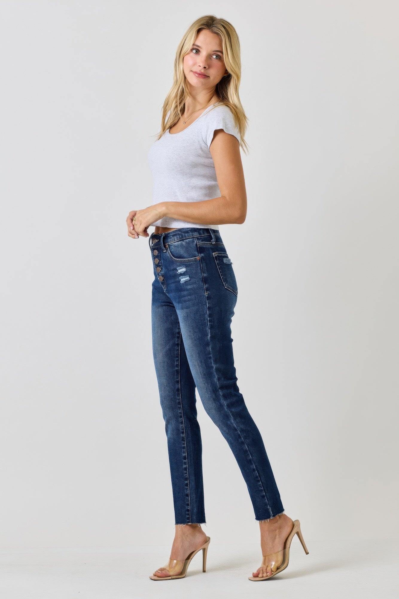 High-Rise Button-Fly Skinny Jeans – Jeans, minimalist style, quiet luxury aesthetic, modern essential – The Simple Co.