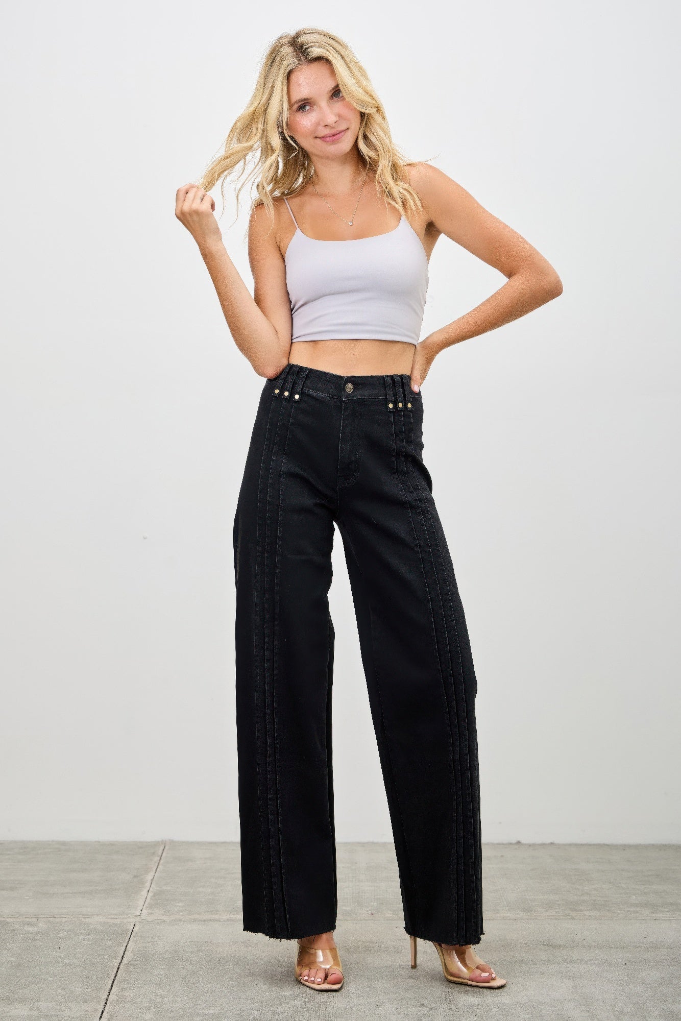 High-Rise Front-Seam Straight-Leg Jeans – Jeans, minimalist style, quiet luxury aesthetic, modern essential – The Simple Co.