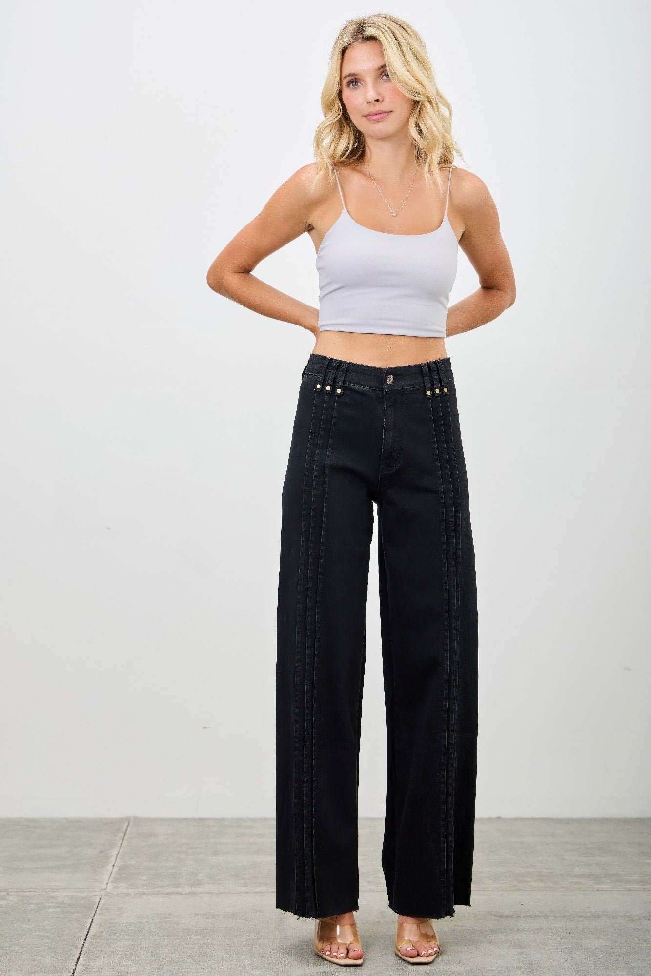 High-Rise Front-Seam Straight-Leg Jeans – Jeans, minimalist style, quiet luxury aesthetic, modern essential – The Simple Co.