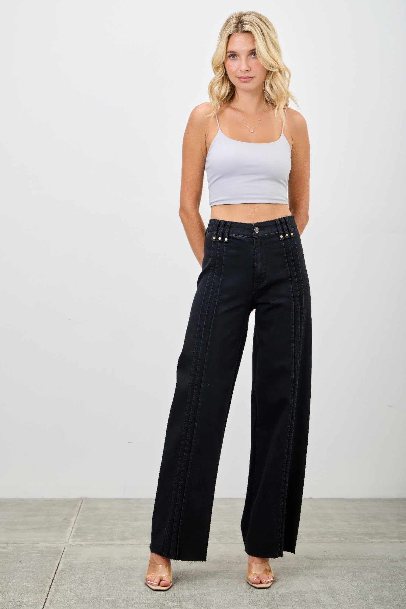 High-Rise Front-Seam Straight-Leg Jeans – Jeans, minimalist style, quiet luxury aesthetic, modern essential – The Simple Co.