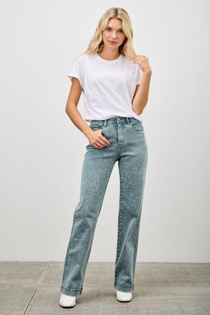 High-Rise Slim Wide-Leg Jeans – Jeans, minimalist style, quiet luxury aesthetic, modern essential – The Simple Co.