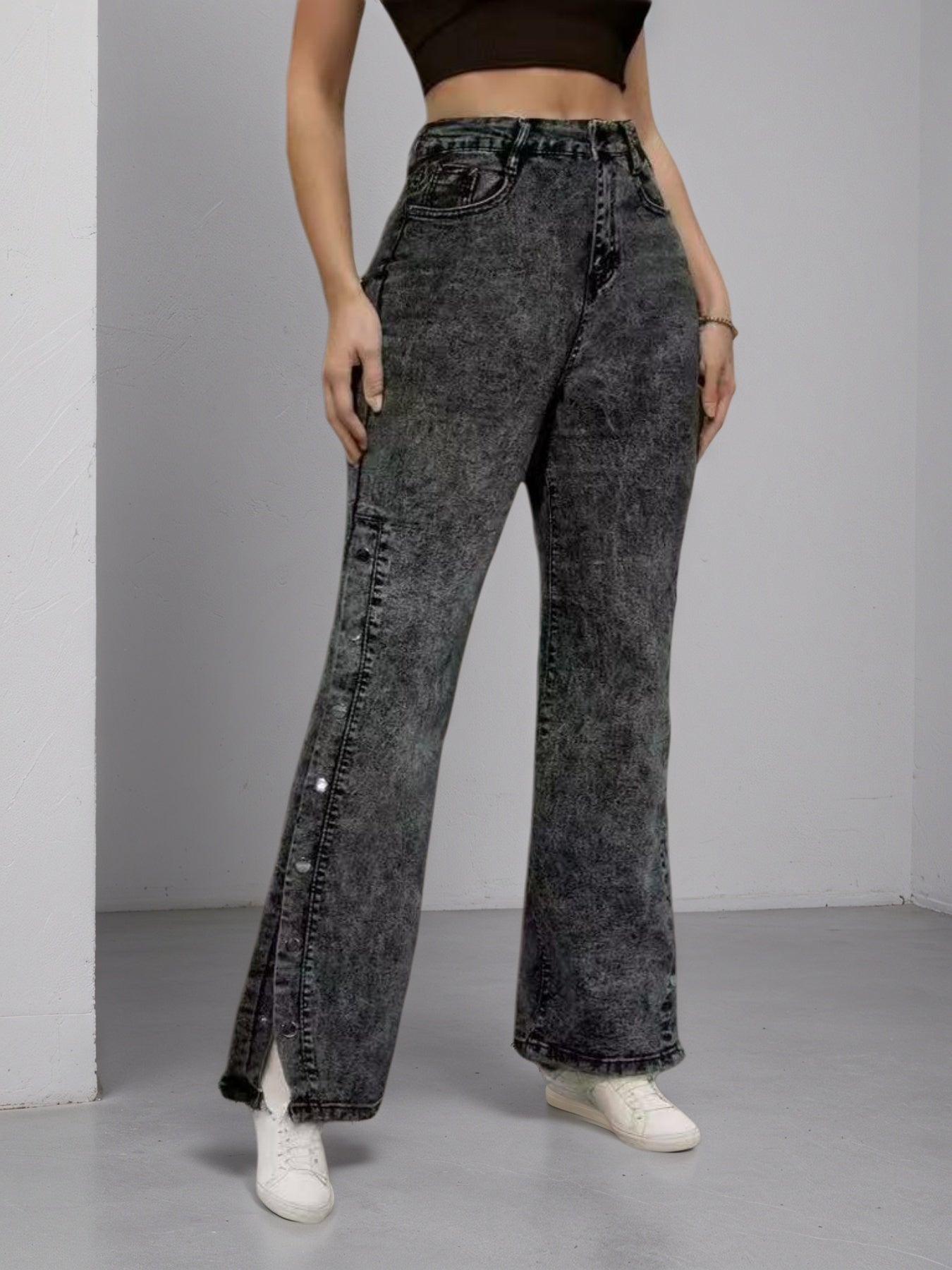 High Waisted Flared Jeans – Minimal Elegance | The Simple Co – Practical cottage, minimalist style, quiet luxury aesthetic, modern essential – The Simple Co.