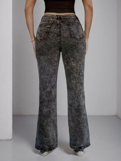 High Waisted Flared Jeans – Minimal Elegance | The Simple Co – Practical cottage, minimalist style, quiet luxury aesthetic, modern essential – The Simple Co.