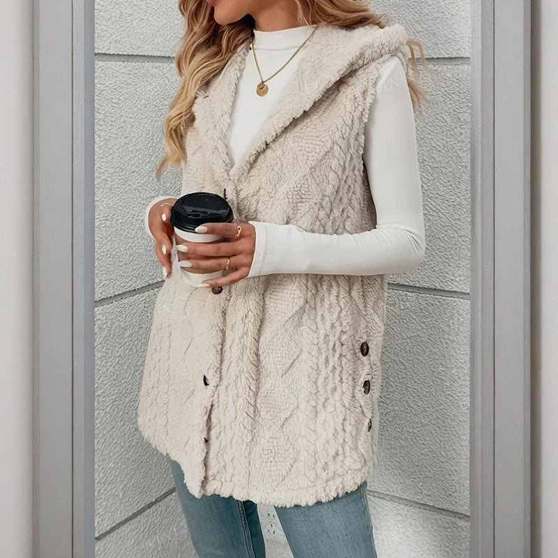 Hooded Vest – Minimal Elegance | The Simple Co – Practical cottage, minimalist style, quiet luxury aesthetic, modern essential – The Simple Co.
