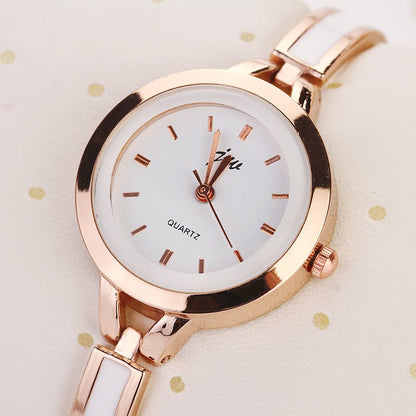 Ladies bracelet quartz watch – Minimal Elegance | The Simple Co – Practical cottage, minimalist style, quiet luxury aesthetic, modern essential – The Simple Co.