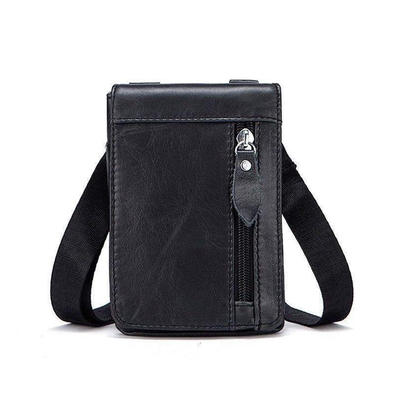 Men wear small belt bag – Minimal Elegance | The Simple Co – Practical cottage, minimalist style, quiet luxury aesthetic, modern essential – The Simple Co.