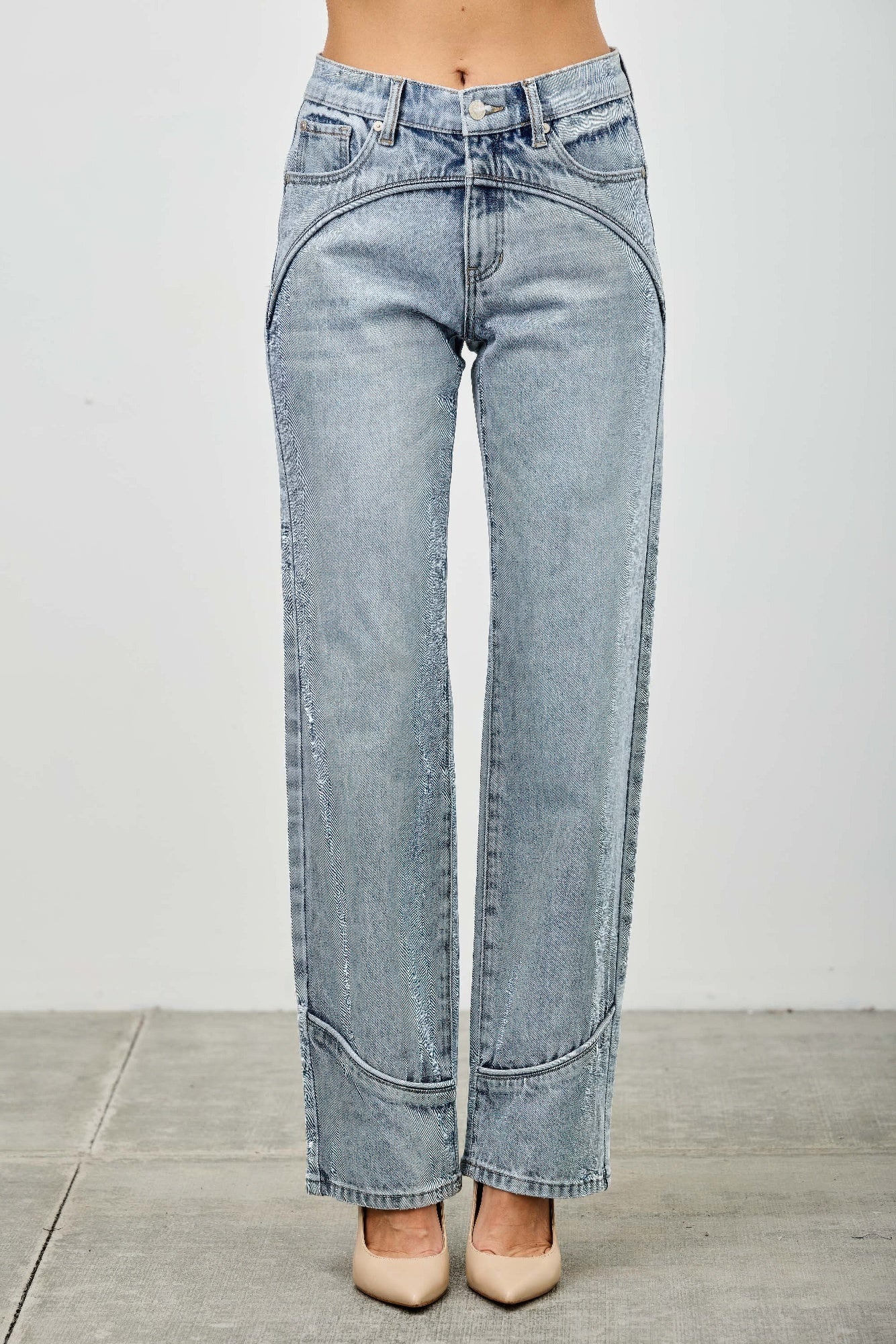 Mid-Rise Piped Straight-Leg Jeans – Jeans, minimalist style, quiet luxury aesthetic, modern essential – The Simple Co.