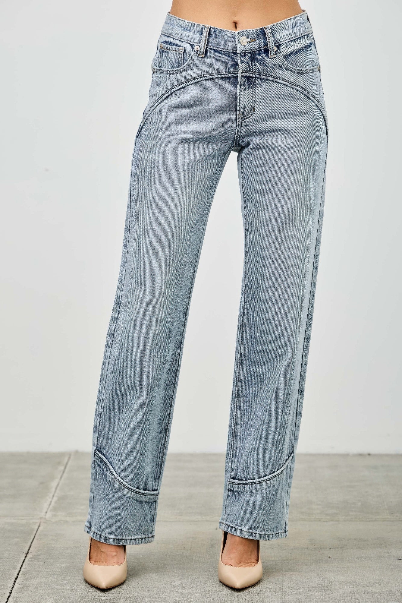 Mid-Rise Piped Straight-Leg Jeans – Jeans, minimalist style, quiet luxury aesthetic, modern essential – The Simple Co.