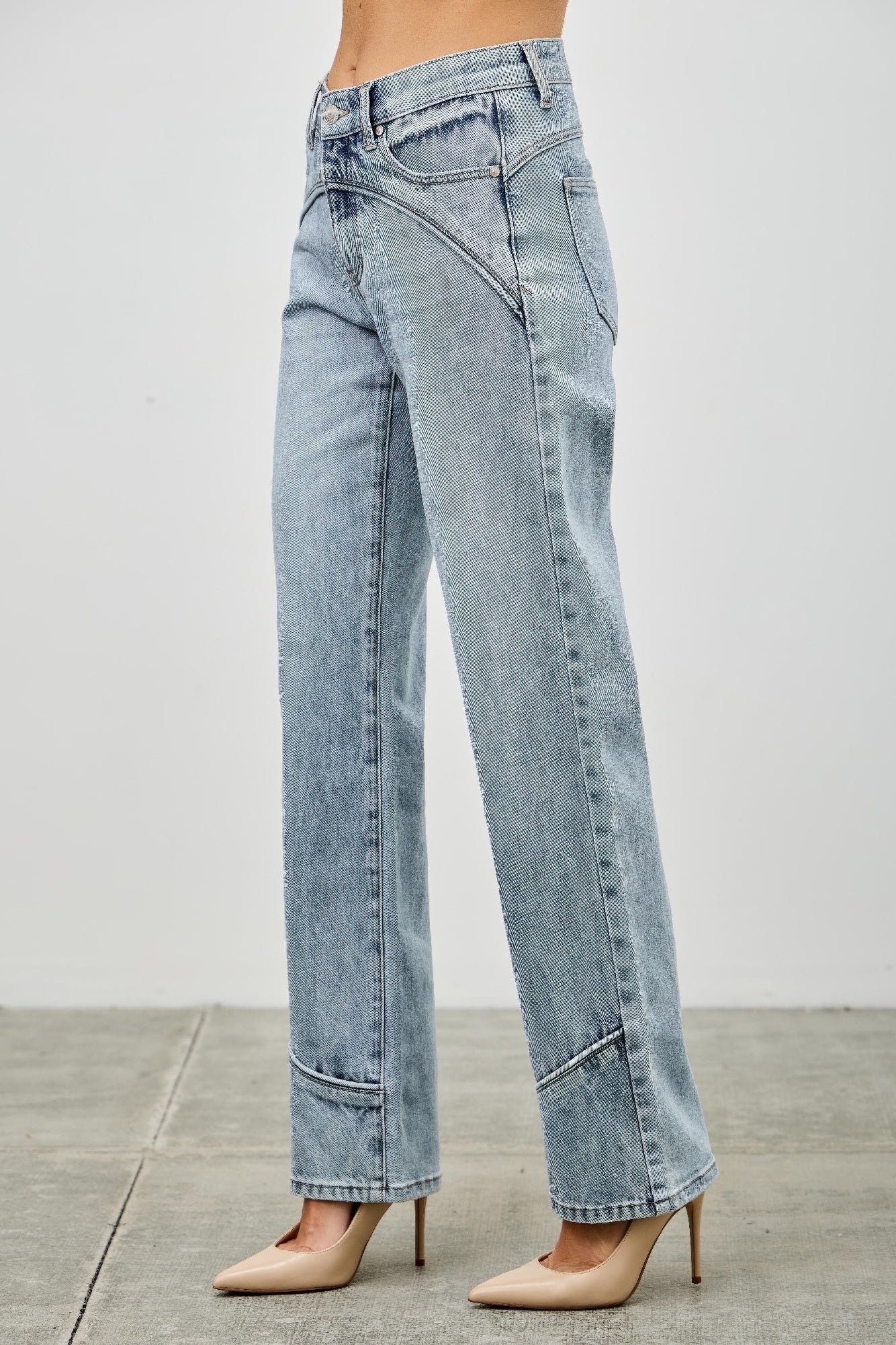 Mid-Rise Piped Straight-Leg Jeans – Jeans, minimalist style, quiet luxury aesthetic, modern essential – The Simple Co.