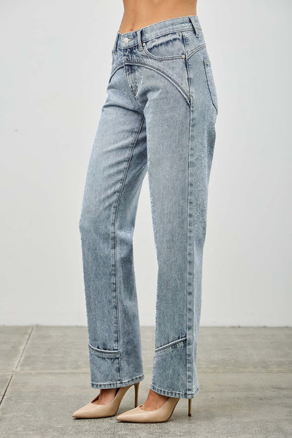 Mid-Rise Piped Straight-Leg Jeans – Jeans, minimalist style, quiet luxury aesthetic, modern essential – The Simple Co.