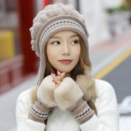 Minimal Fleece Beanie – Minimal Elegance | The Simple Co – Practical cottage, minimalist style, quiet luxury aesthetic, modern essential – The Simple Co.