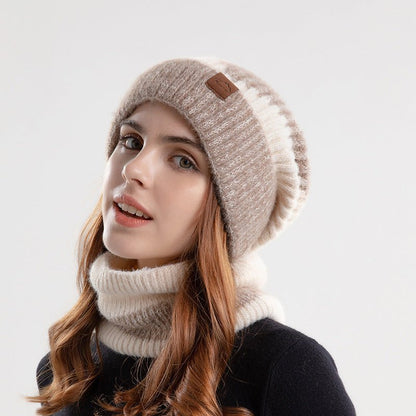 Minimal Knitted Hat & Scarf Set – Minimal Elegance | The Simple Co – Practical cottage, minimalist style, quiet luxury aesthetic, modern essential – The Simple Co.
