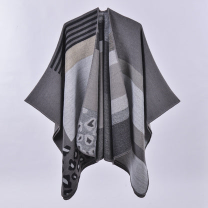Minimal Lattice Scarf – Minimal Elegance | The Simple Co – Practical cottage, minimalist style, quiet luxury aesthetic, modern essential – The Simple Co.