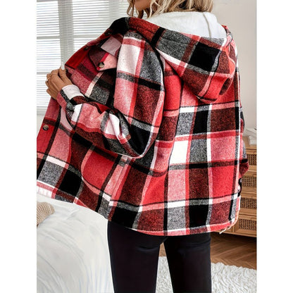 Minimal Plaid Fleece Jacket – Minimal Elegance | The Simple Co – Practical cottage, minimalist style, quiet luxury aesthetic, modern essential – The Simple Co.