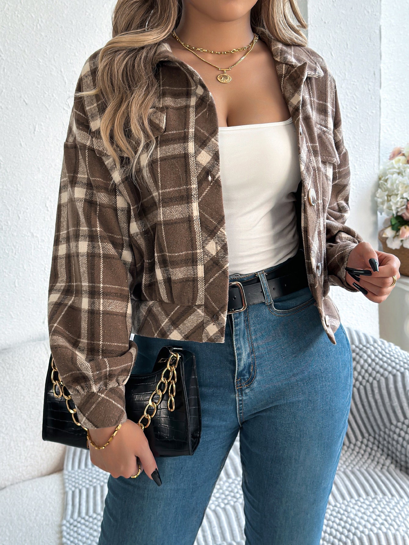 Minimal Plaid Woolen Jacket – Minimal Elegance | The Simple Co – Practical cottage, minimalist style, quiet luxury aesthetic, modern essential – The Simple Co.