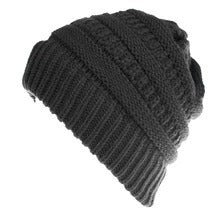 Minimal Ponytail Beanie – Minimal Elegance | The Simple Co – Practical cottage, minimalist style, quiet luxury aesthetic, modern essential – The Simple Co.