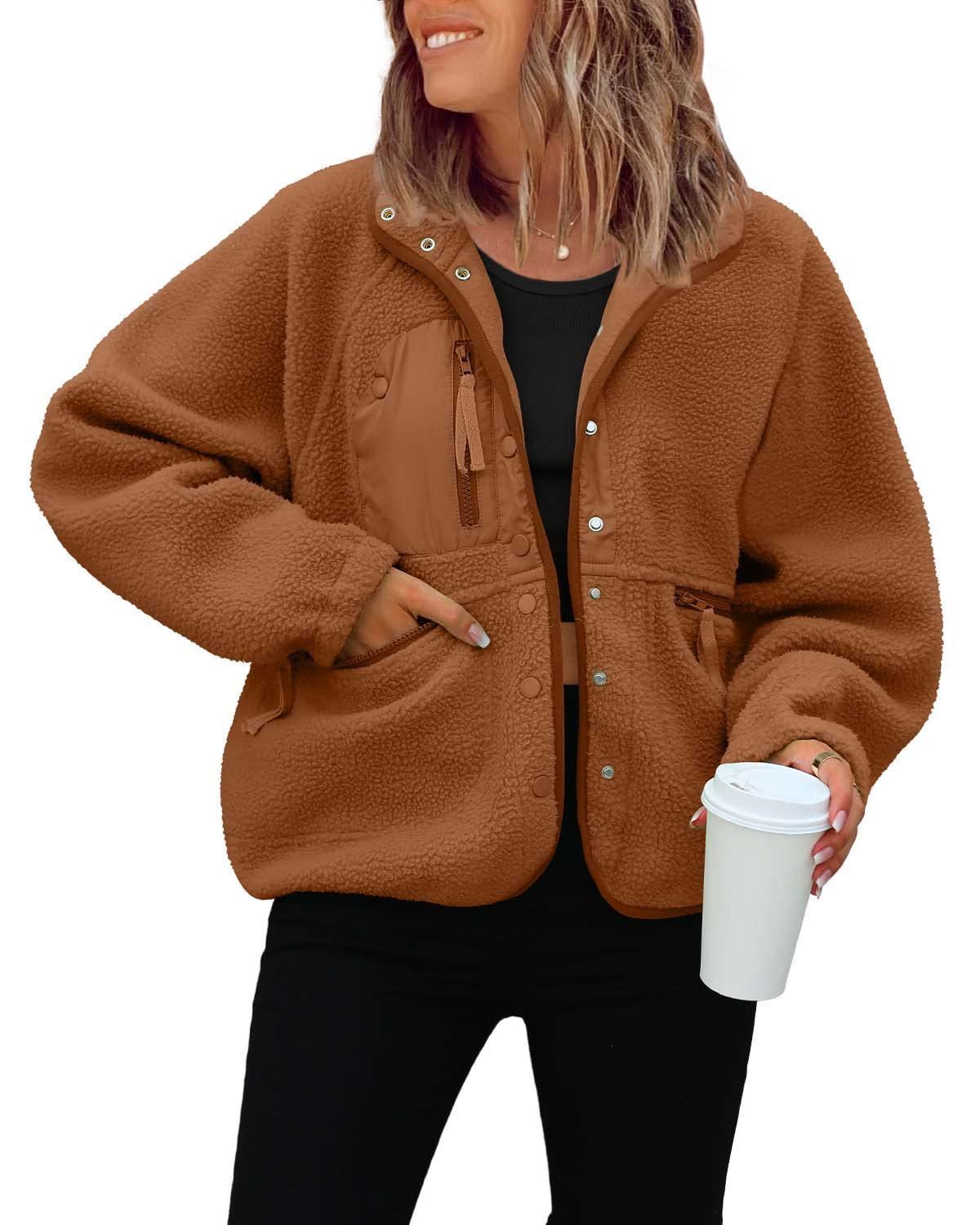 Polar Fleece Sports Jacket – Minimal Elegance | The Simple Co – Practical cottage, minimalist style, quiet luxury aesthetic, modern essential – The Simple Co.