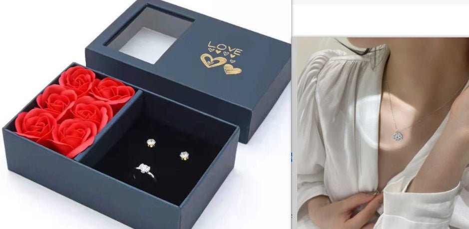 Retro Magnetic Folding Heart Shaped Four – Minimal Elegance | The Simple Co – 項鏈, minimalist style, quiet luxury aesthetic, modern essential – The Simple Co.