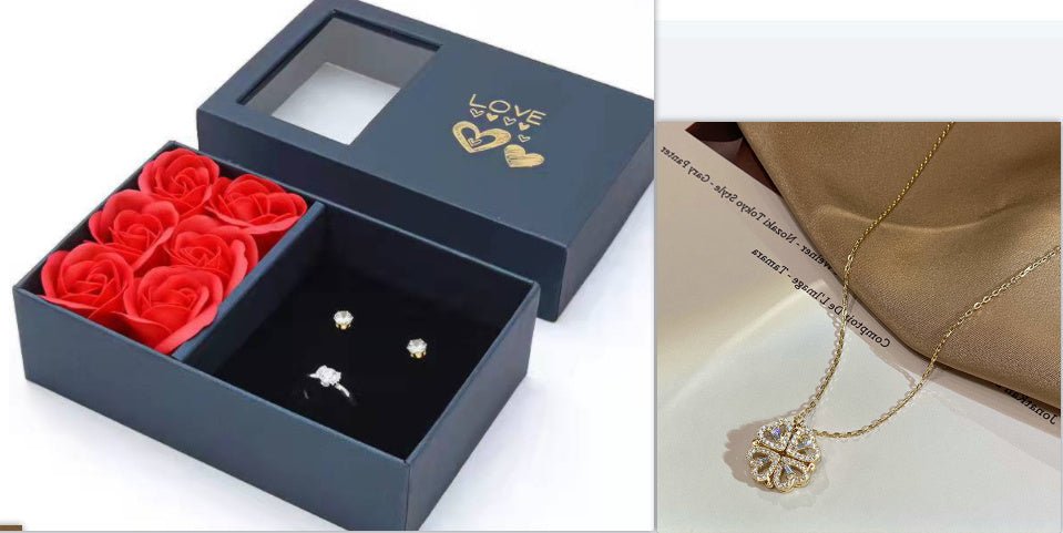 Retro Magnetic Folding Heart Shaped Four – Minimal Elegance | The Simple Co – 項鏈, minimalist style, quiet luxury aesthetic, modern essential – The Simple Co.