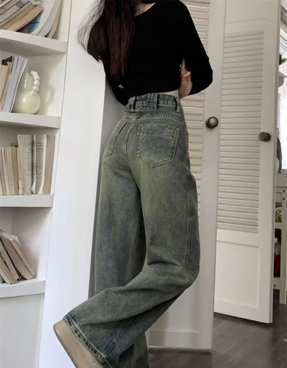 Retro Washed Jeans – Minimal Elegance | The Simple Co – Practical cottage, minimalist style, quiet luxury aesthetic, modern essential – The Simple Co.