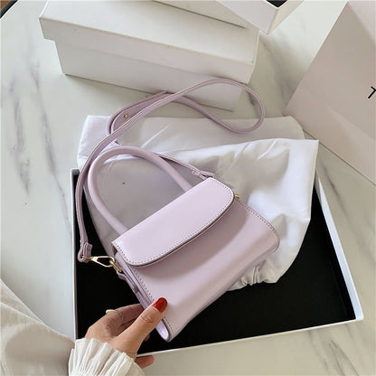 Simple and versatile small square bag – Minimal Elegance | The Simple Co – Practical cottage, minimalist style, quiet luxury aesthetic, modern essential – The Simple Co.