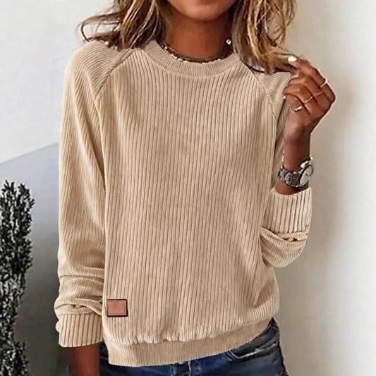 Slit Loose - Fitting Top - Art Retro Style – Minimal Elegance | The Simple Co – Women's Tops, minimalist style, quiet luxury aesthetic, modern essential – The Simple Co.