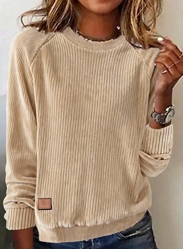 Slit Loose - Fitting Top - Art Retro Style – Minimal Elegance | The Simple Co – Women's Tops, minimalist style, quiet luxury aesthetic, modern essential – The Simple Co.
