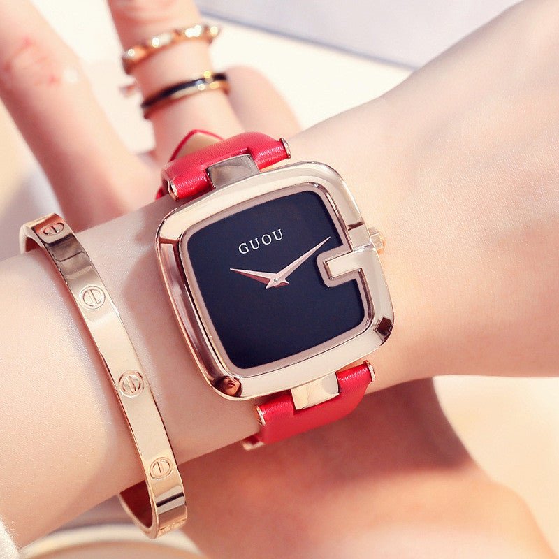 Square bracelet watch – Minimal Elegance | The Simple Co – Practical cottage, minimalist style, quiet luxury aesthetic, modern essential – The Simple Co.