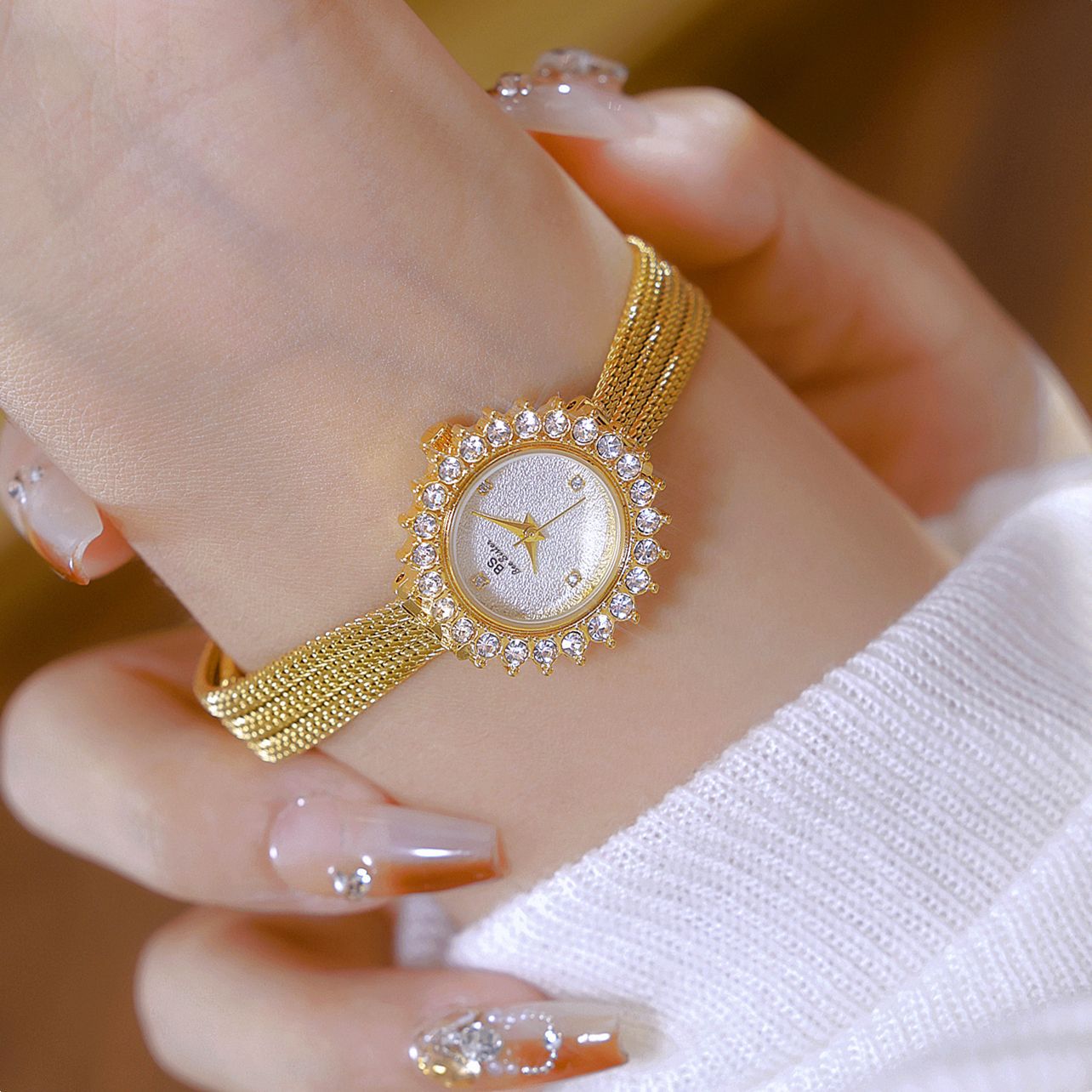 Sun - Patterned Gesang Flower Watch - Light Luxury – Minimal Elegance | The Simple Co – Women's Watches, minimalist style, quiet luxury aesthetic, modern essential – The Simple Co.