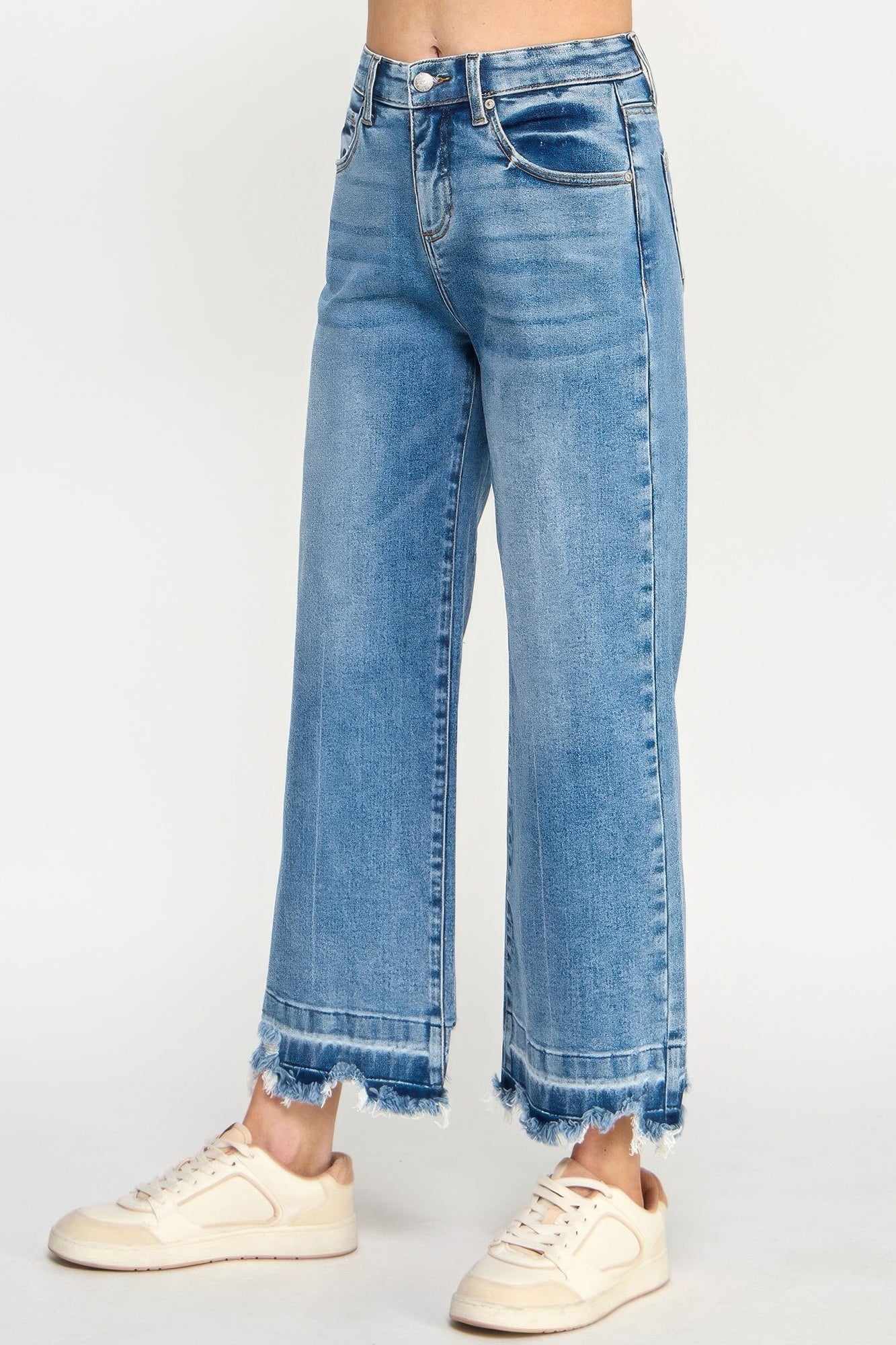 Tummy-Control Cropped Wide-Leg Jeans – Jeans, minimalist style, quiet luxury aesthetic, modern essential – The Simple Co.